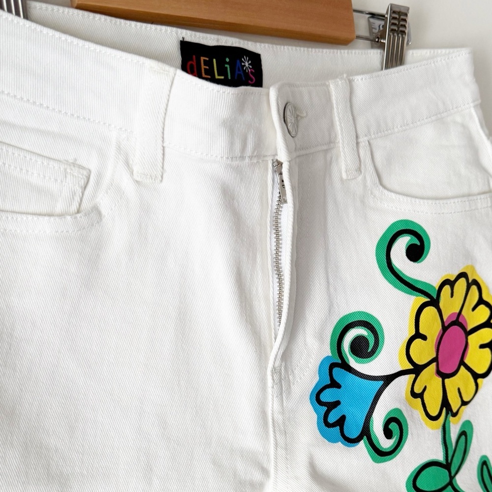 dELiA*s Dolls Kill Blooming World Doodle Flower High Waist Denim Jeans Size S/28 - Picture 8 of 11
